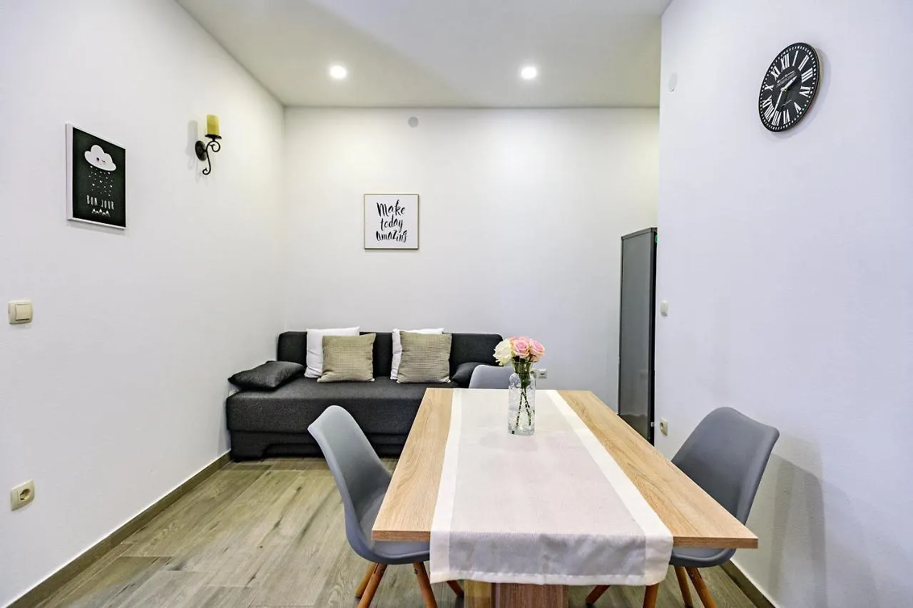 Modern Apartment On The Beach - Mala Lamjana Kali